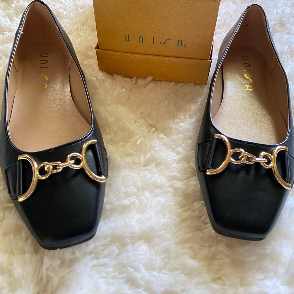 Unisa Black and Gold Flats Elegant Design